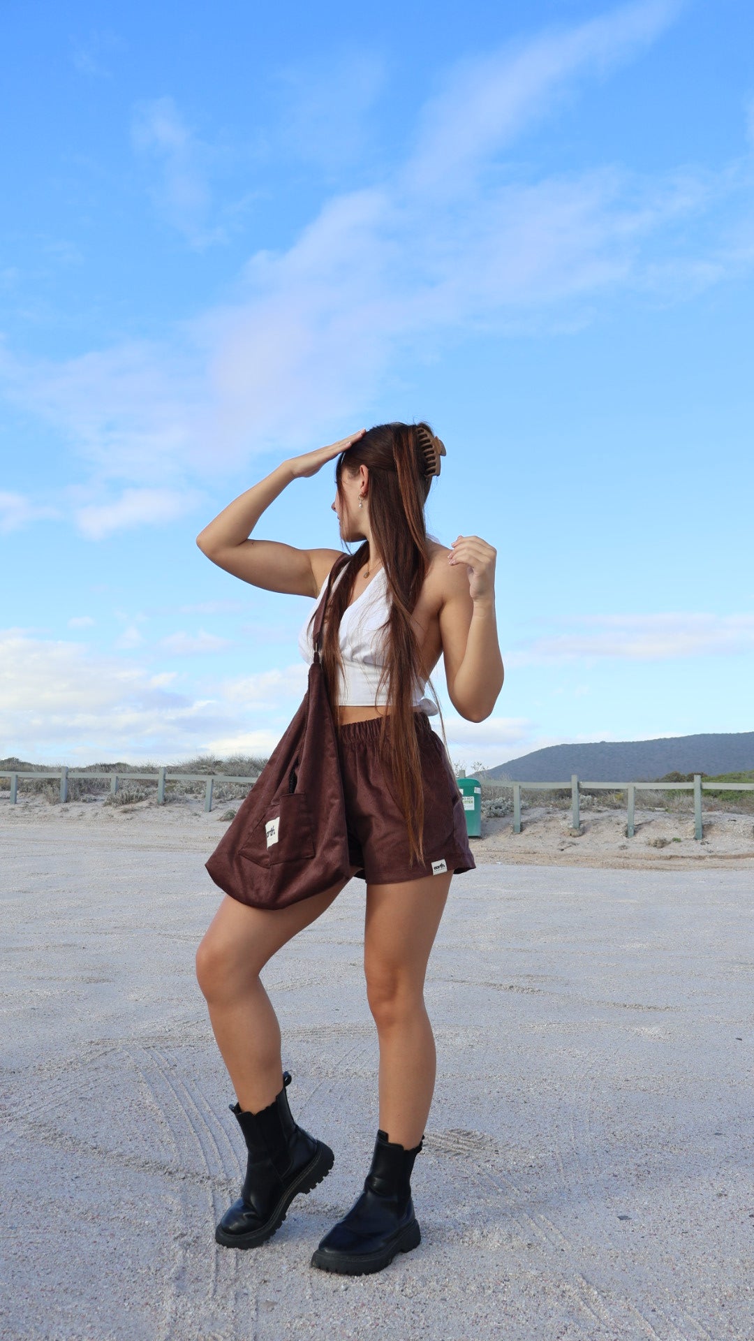 Soft women’s corduroy shorts in a mid-rise cut with side pockets and relaxed silhouette
