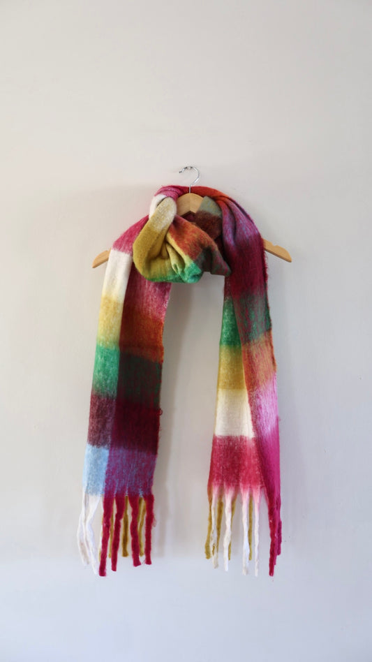 Pink White Chunky Colourful Winter Scarf – Bold, Warm & Cosy